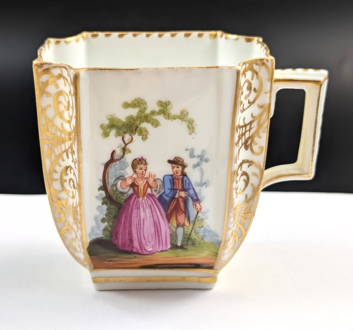 Donath & Co, Dresde, Tasse Et Soucoupe En Porcelaine, Vers 1890.-photo-4