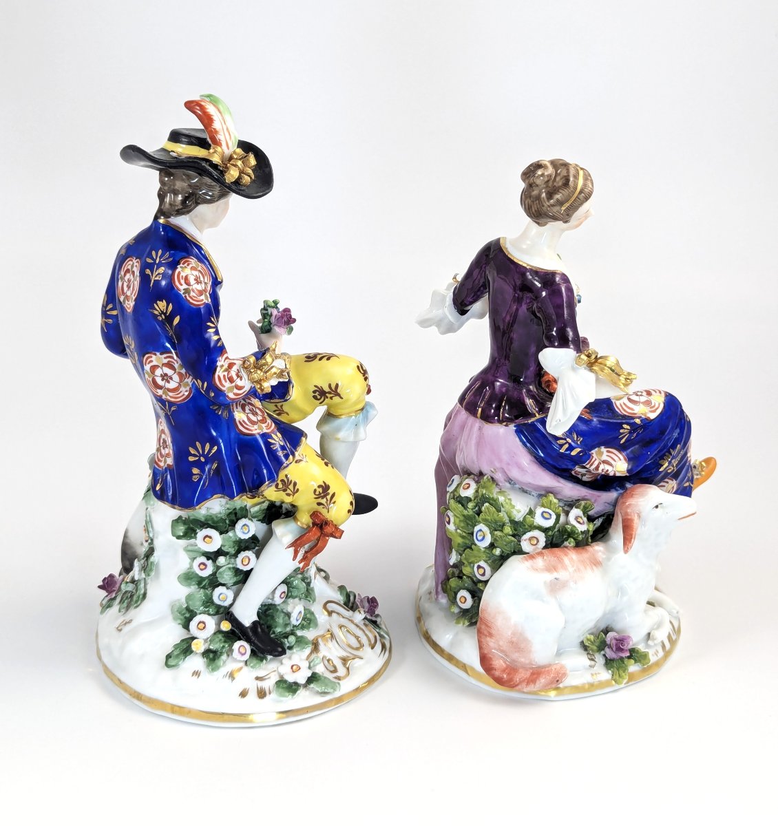 Paire de figurines en porcelaine de Chelsea « Berger et Bergère  époque de l’Ancre Dorée, 1752-photo-1