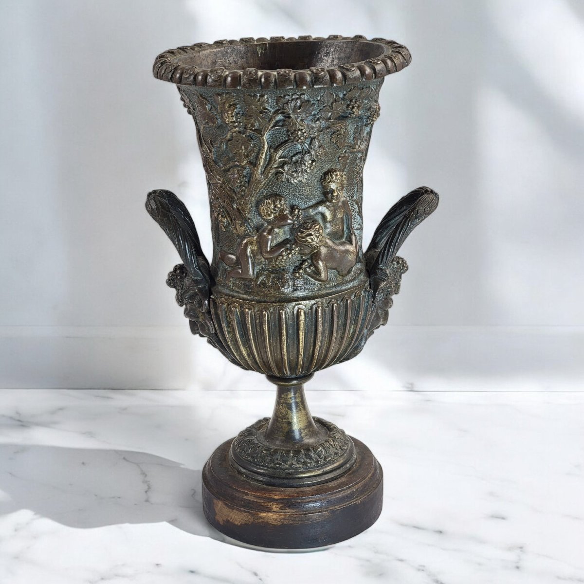Art Nouveau Italian Bronze Amphora, Children & Grapevine Design, Late 19th/early 20th Century-photo-1