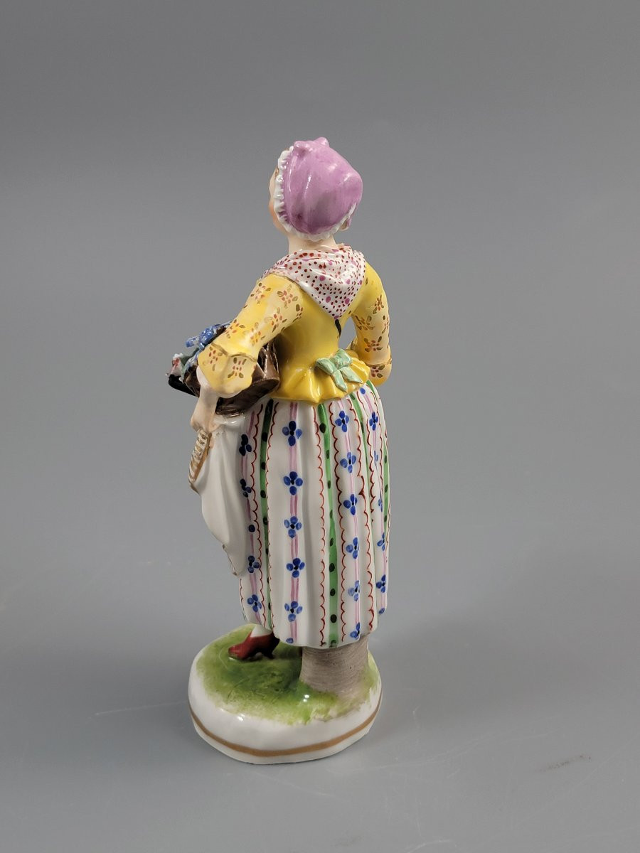 Antique Dressel Kister Porcelain Figurine With Ludwigsburg Mark, C.1903-photo-3