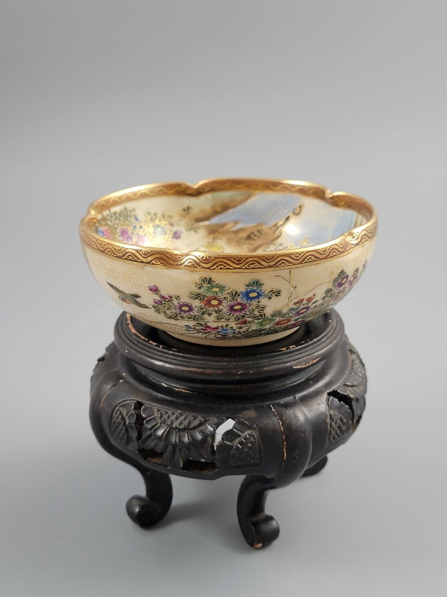 Kinkozan Satsuma Bowl, Roosters & Mt. Fuji, Meiji, Orig. Stand, Museum Quality-photo-4