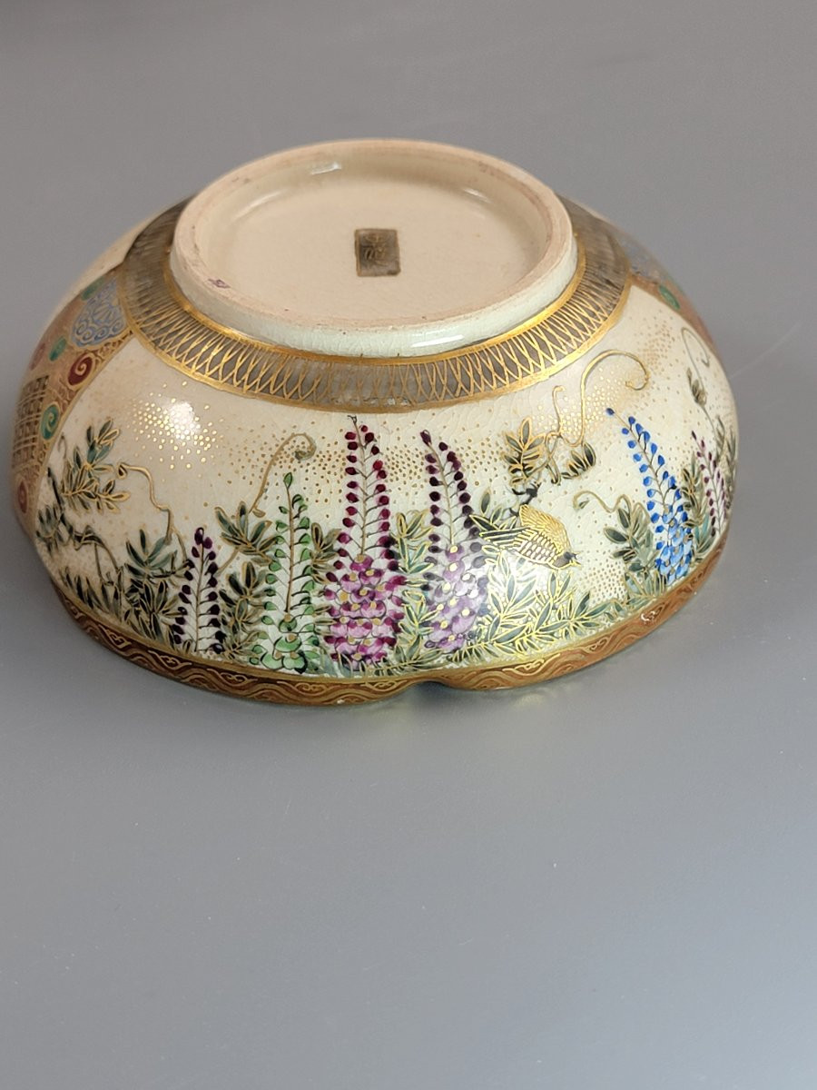 Kinkozan Satsuma Bowl, Roosters & Mt. Fuji, Meiji, Orig. Stand, Museum Quality-photo-7