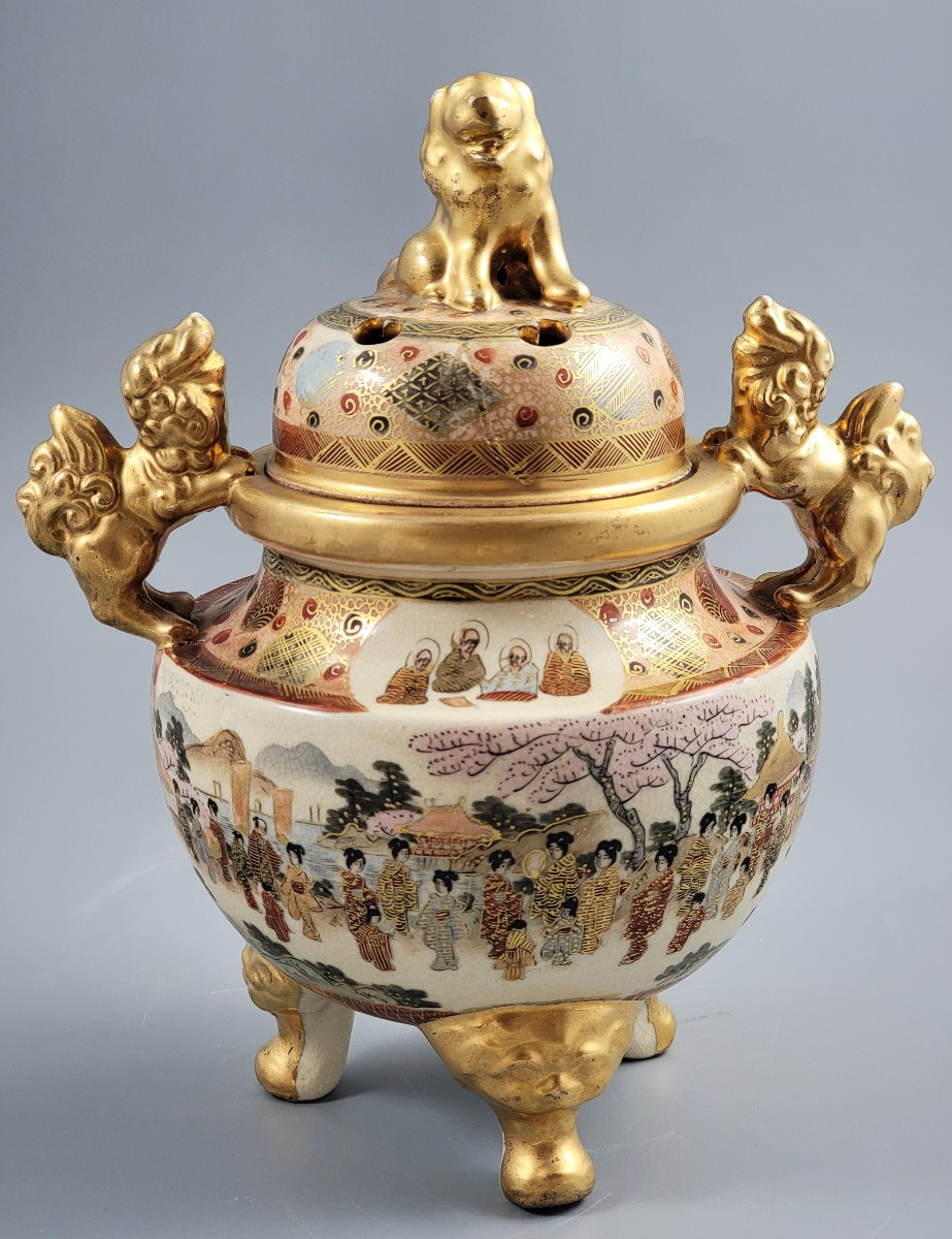 Meiji Satsuma Koro By Ippō, Gilt Shishi, Kyoto Kinkozan School, Signed, 24cm
