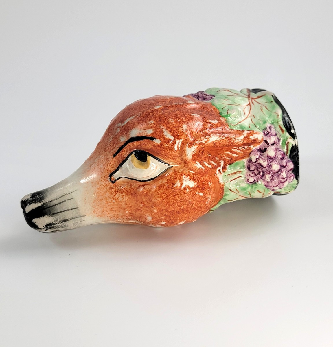 Rare coupe étrier en porcelaine du Royal Staffordshire, vers 1820-1840