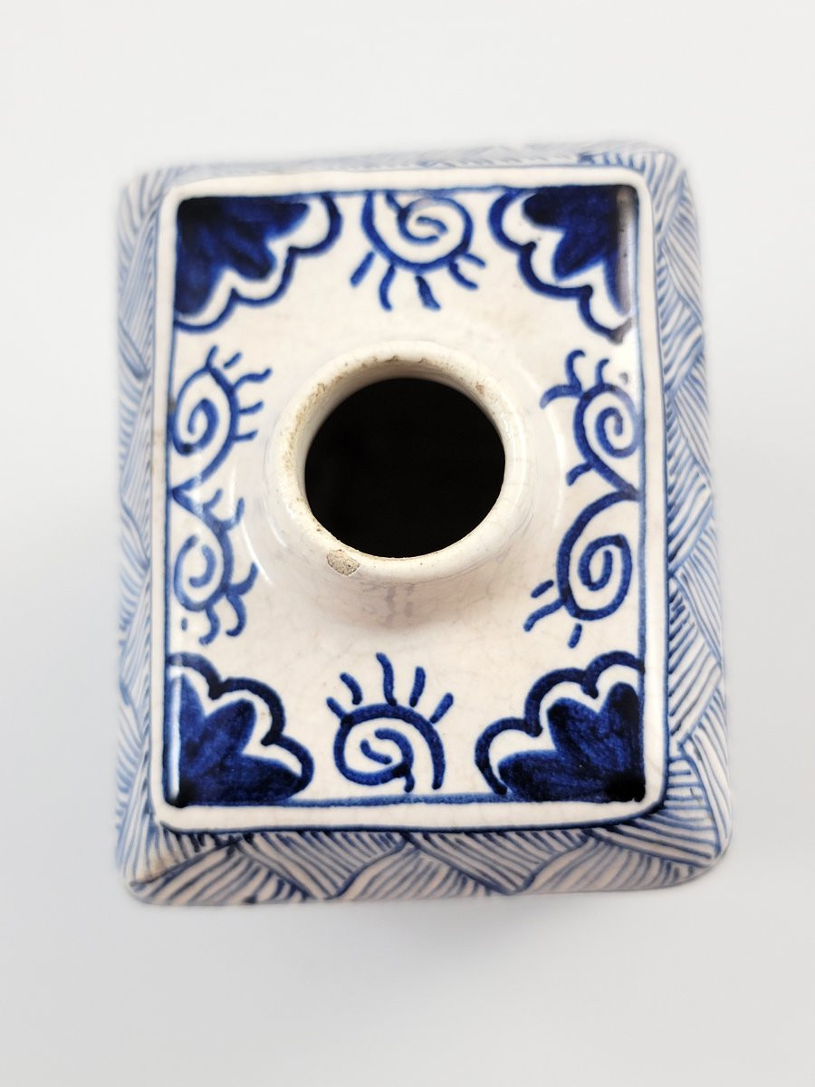 Boîte à thé rectangulaire à épaules chanfreinées en faïence de Delft, vers 1760–1780-photo-2