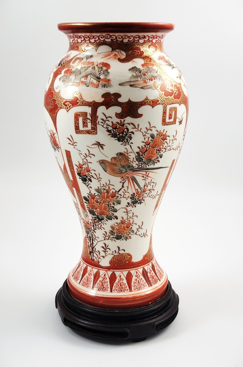 Kutani Porcelain Vase, Kinrin Workshop, Kaga, Japan, C. 1890, With Stand