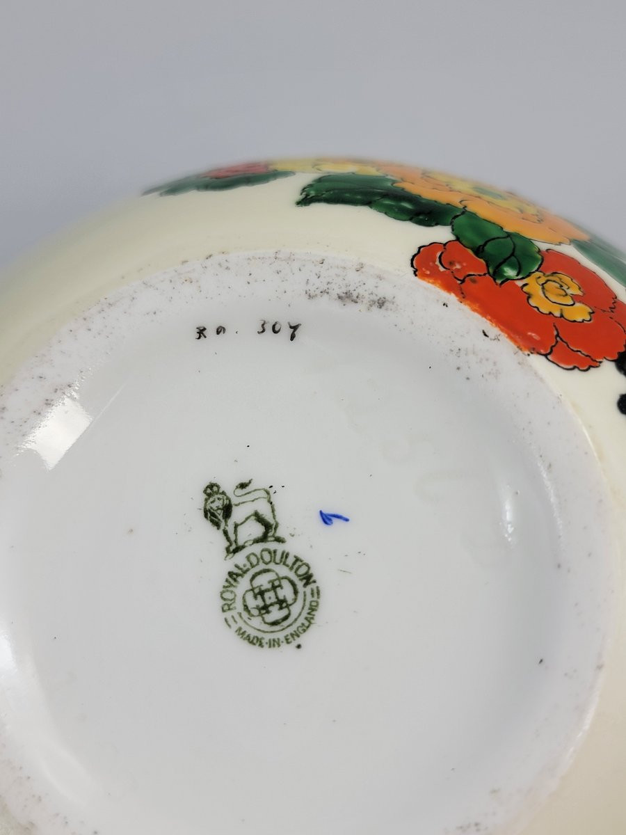 Vase Royal Doulton Mandarin Ware, “Flamant Dansant” par R. Allen, fond blanc, vers 1920-photo-7