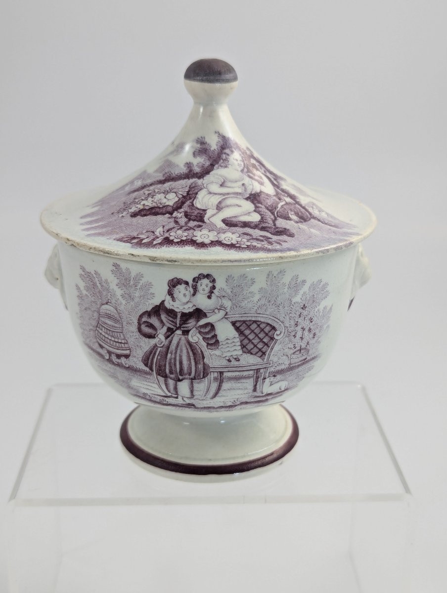 Sucrier couvert en faïence anglaise mulberry, Staffordshire, vers 1840, anses lions-photo-3