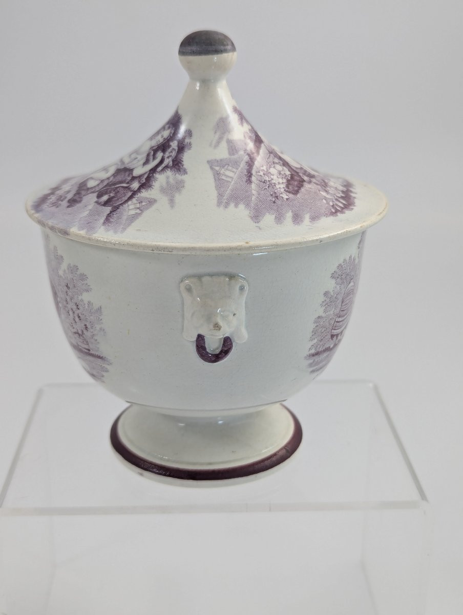 Sucrier couvert en faïence anglaise mulberry, Staffordshire, vers 1840, anses lions-photo-4