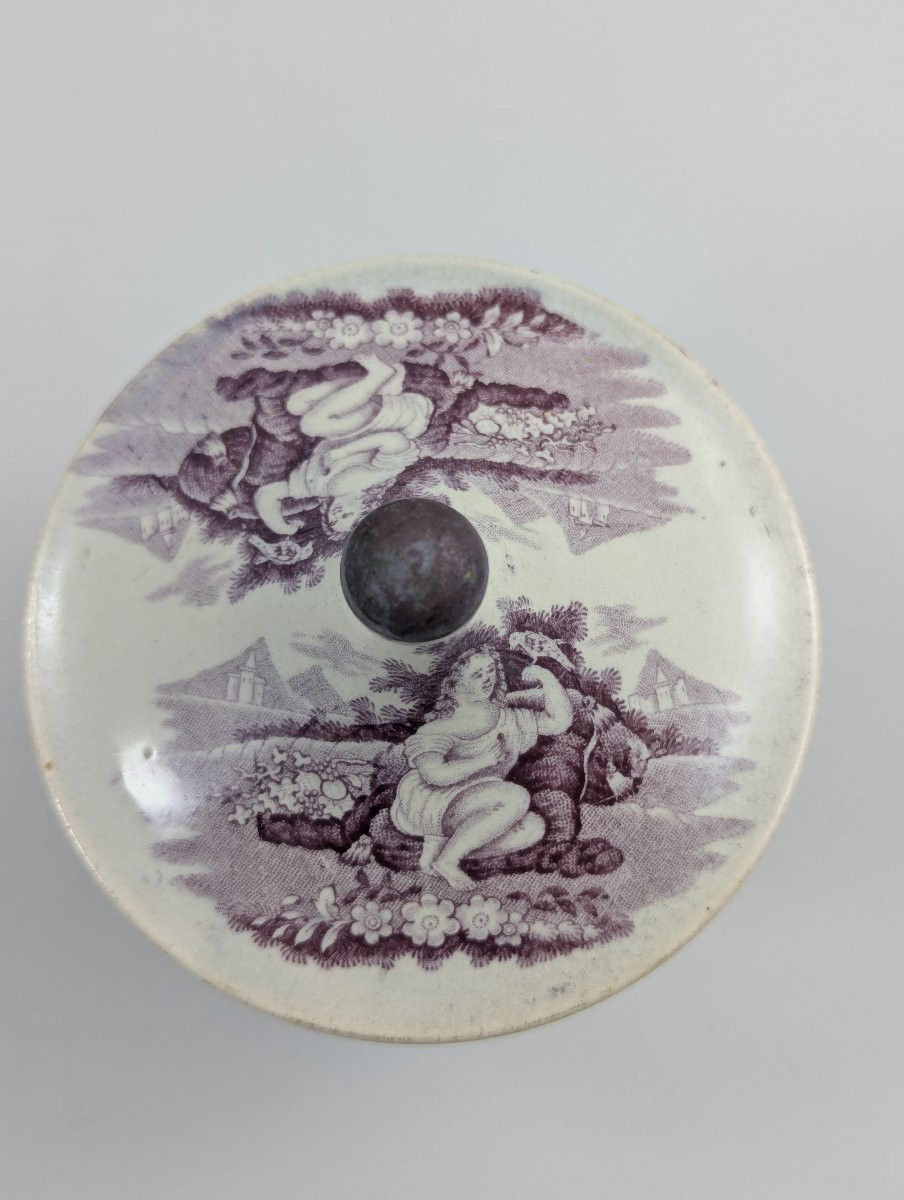 Sucrier couvert en faïence anglaise mulberry, Staffordshire, vers 1840, anses lions-photo-2