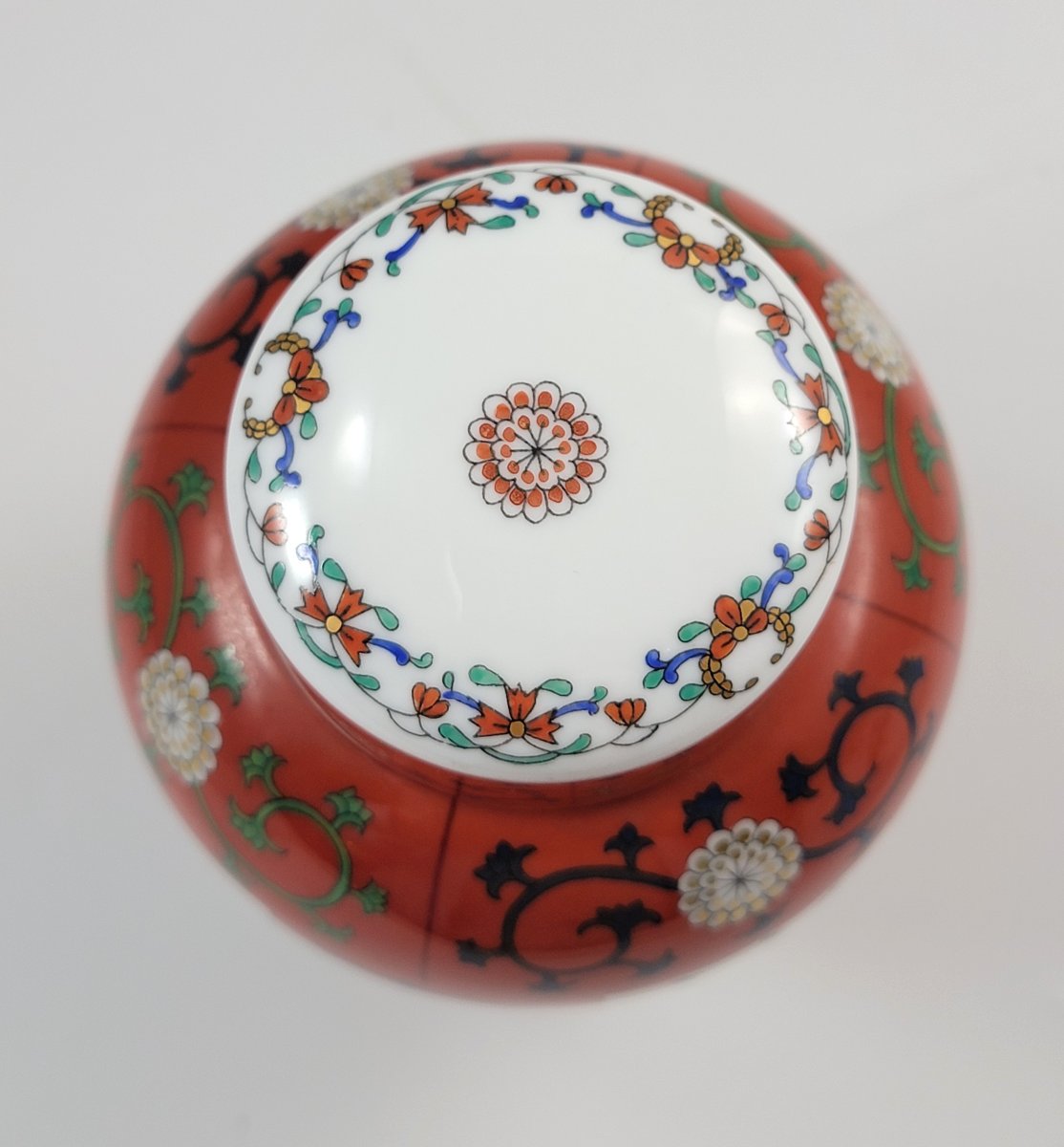 Boîte à thé / pot à gingembre en porcelaine de Herend, “Siang Rouge” (Dynastie Rouge), XXe sièc-photo-4