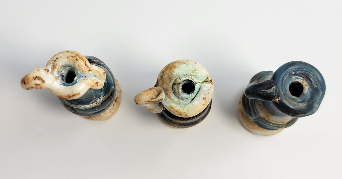 Lot de 4 flacons antiques romains en verre,  II–IIIe s.-photo-3