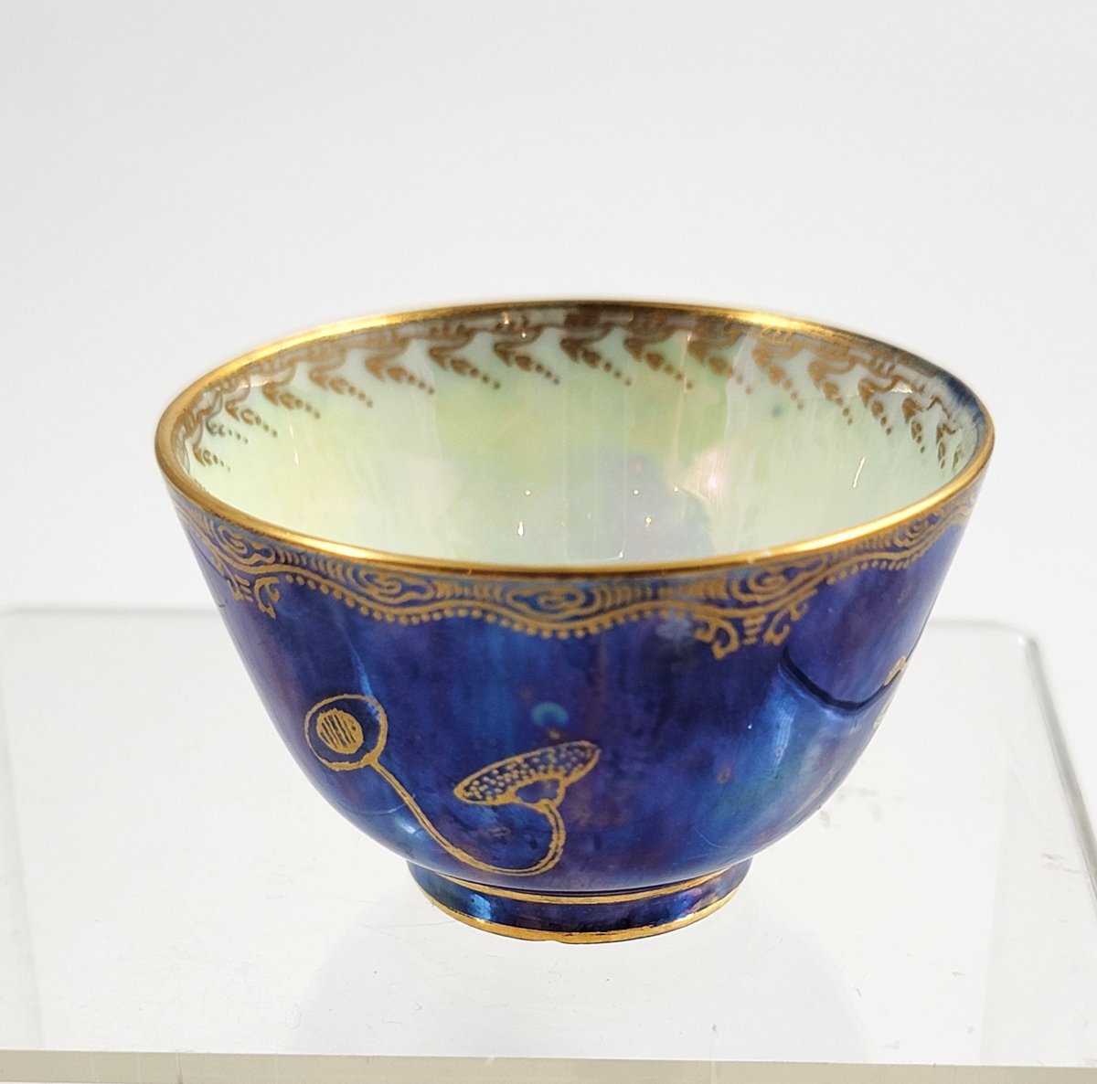Daisy Makeig-Jones Wedgwood ,Coupe miniature en lustre bleu, dragon, vers 1915-photo-1
