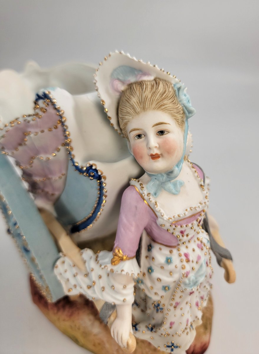 Kister, Scheibe-Alsbach (Thuringe). Paire de chariots-jardinières figuratifs en porcelaine, ver-photo-7
