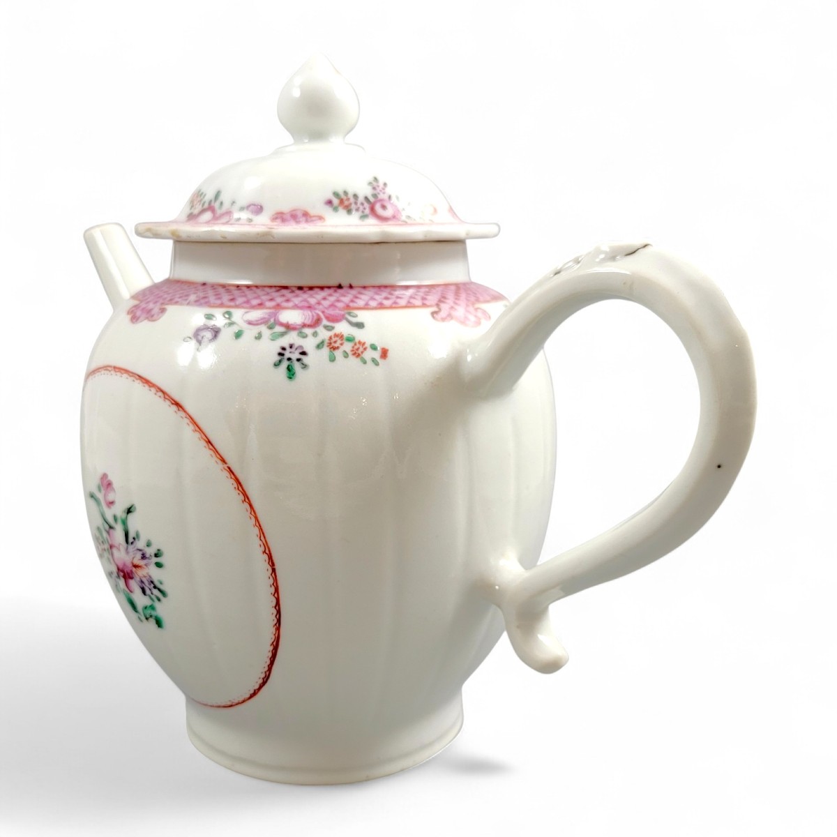 Théière en porcelaine d’exportation chinoise famille rose aux médaillons floraux, Qianlong 1740-photo-3