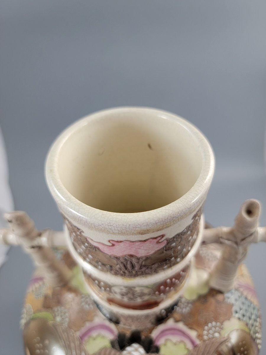 Rare vase Satsuma de Kinkozan, décor de samouraïs et anses en bambou, Japon Meiji, c. 1875–1885-photo-4