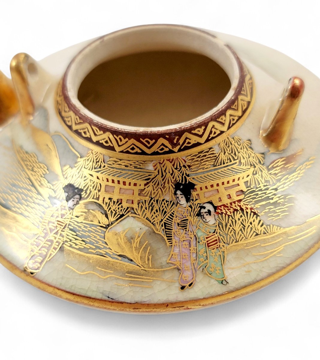 Brûle-parfum Satsuma de Kyoto aux bijin, atelier Kotobuki-dō, Japon période Meiji vers 1890-photo-6