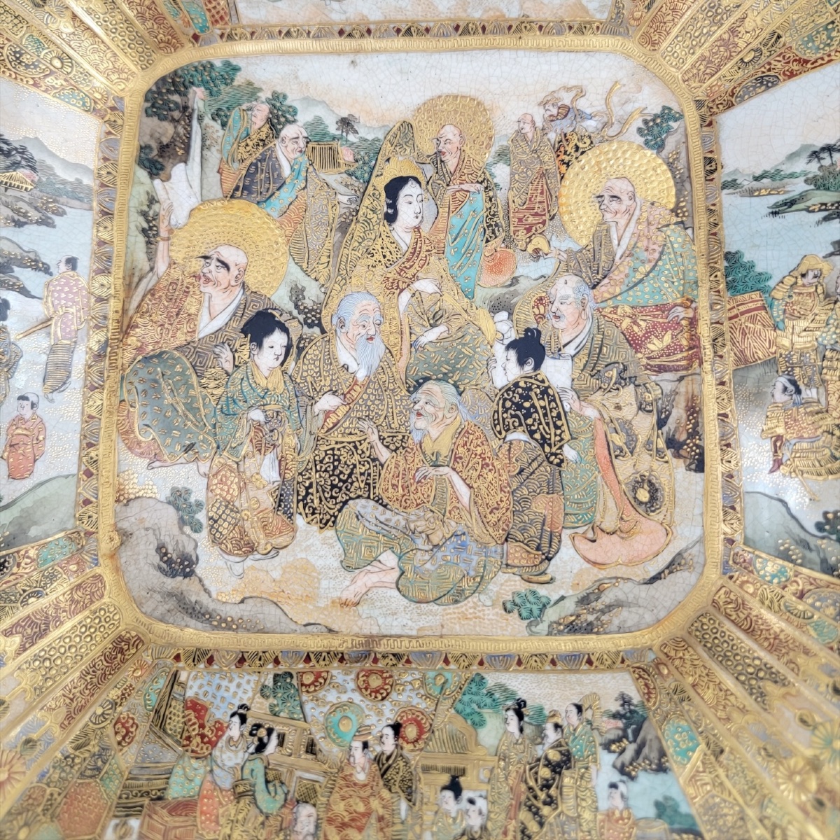 Japanese Kyoto Satsuma Square Dish With Rakan And Ladies, Meiji Period C.1890-photo-1