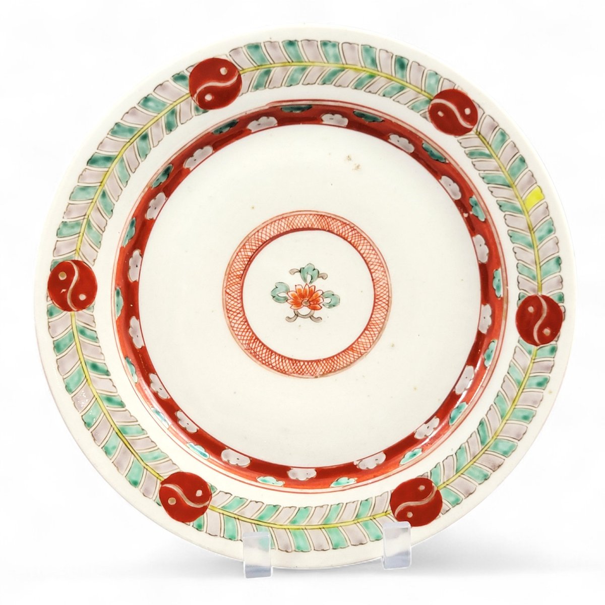 Plat d’Arita « aka-e », fin XVIIe (v.1680–1700), Hizen — Ø 24,5 cm, UV OK-photo-4