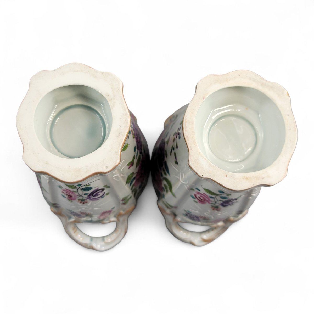 Paire de vases Samson, Paris, décor floral avec émail blanc en relief, vers 1850-photo-4