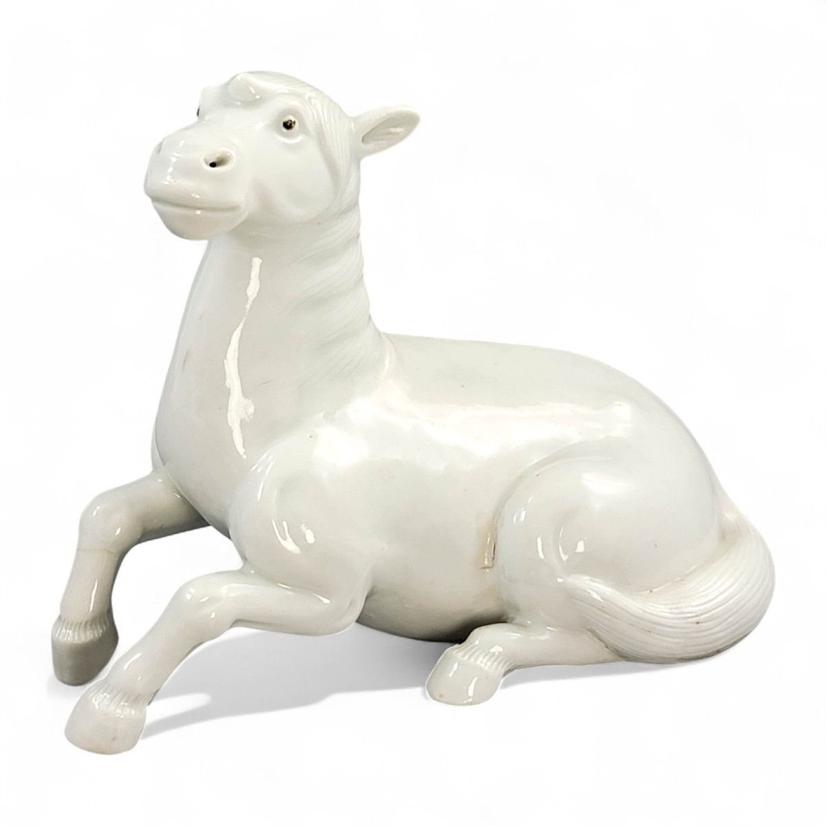 Cheval Couché En Porcelaine De Hirado, Fours De Mikawachi, Fin De L’époque D’edo
