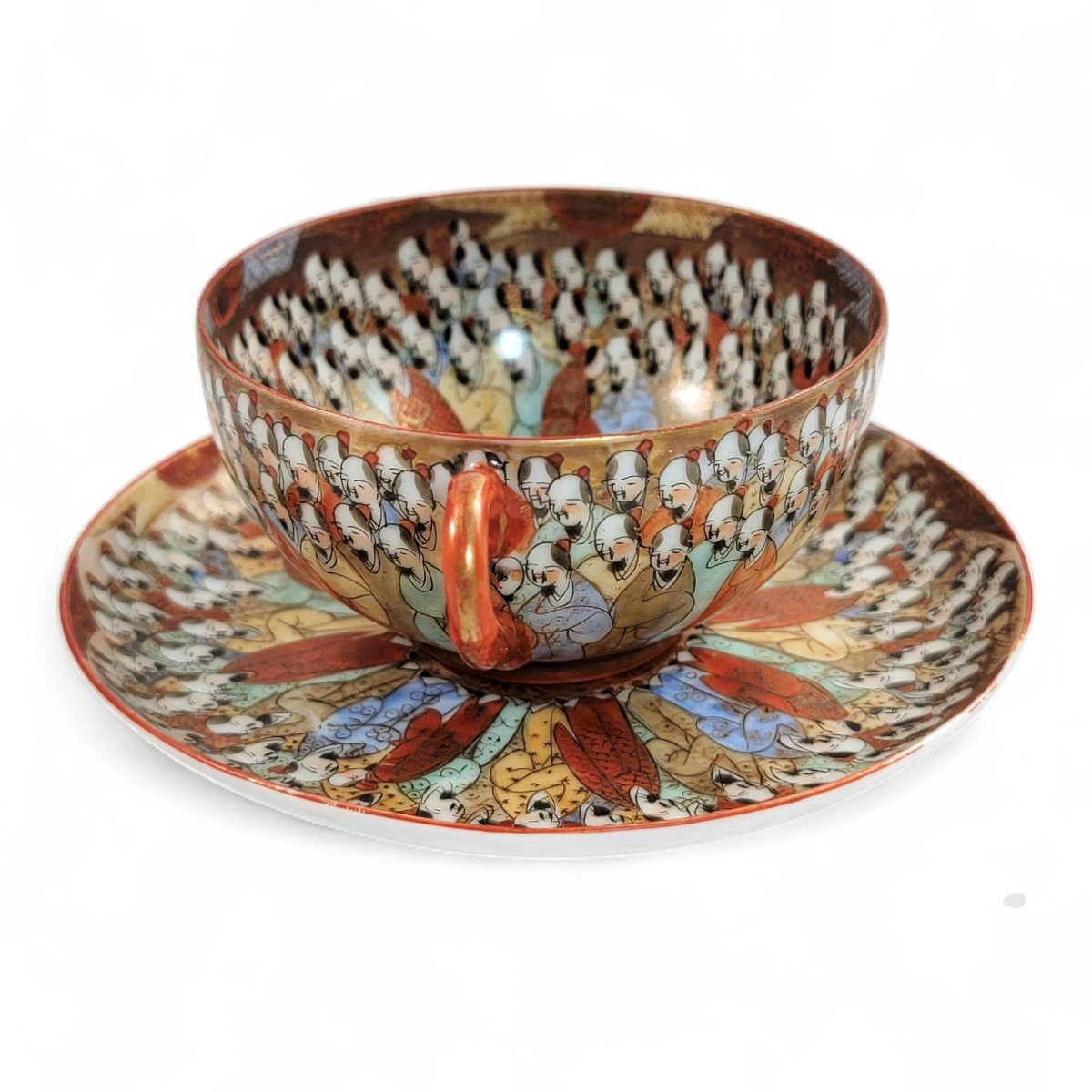 Chinese Export “thousand Lohan” Set Of Five Cups & Saucers, Late 19th Century-photo-1