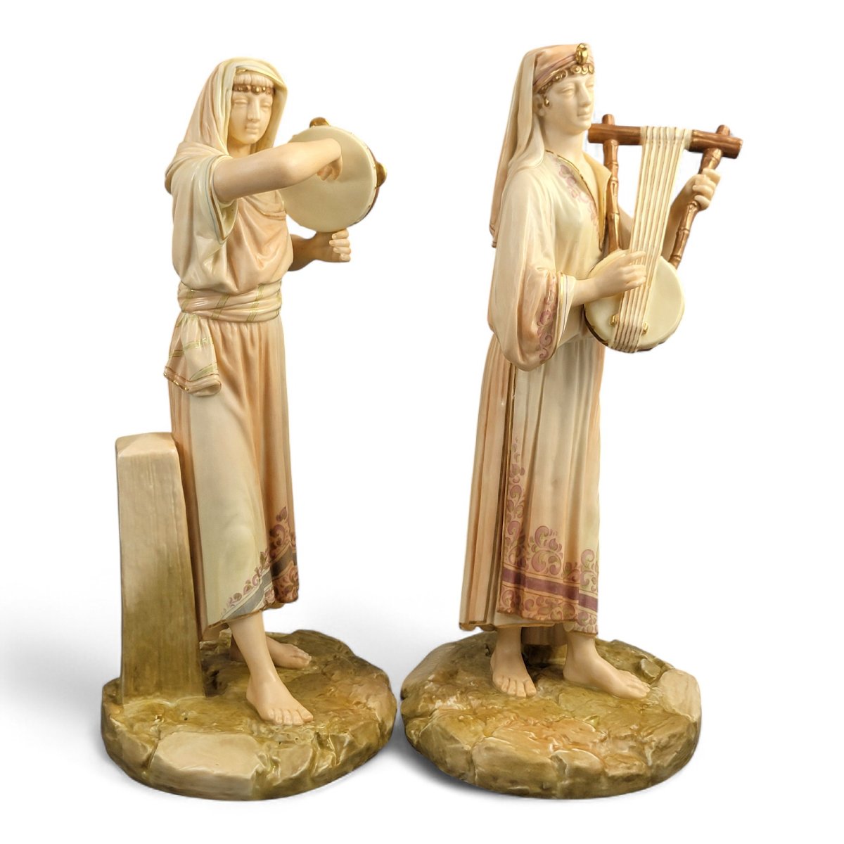 Grande paire de musiciens égyptiens Royal Worcester par James Hadley, 1893-photo-4