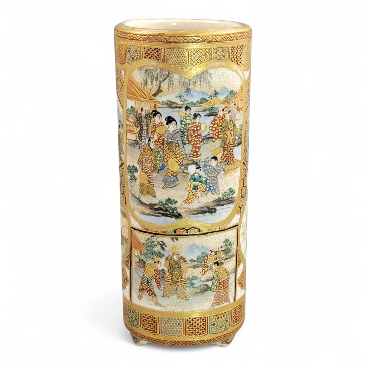 Vase cylindrique en Satsuma, Japon Meiji, scènes de samouraïs et de cour