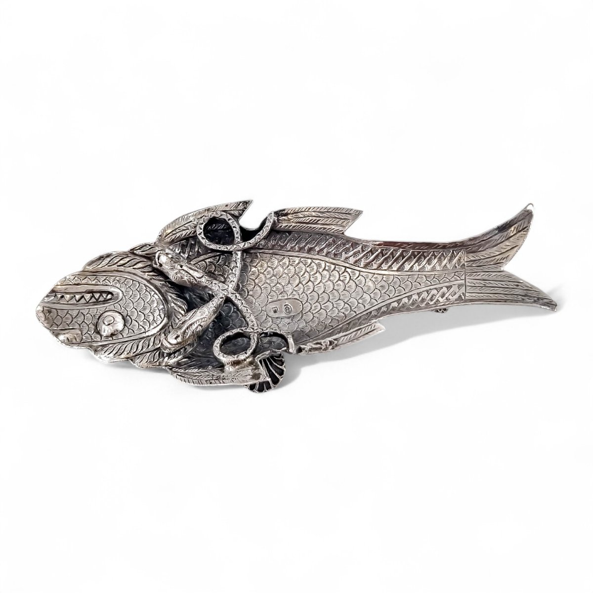 Kutch Indian Silver Fish & Snake Dish, C. 1890-photo-3