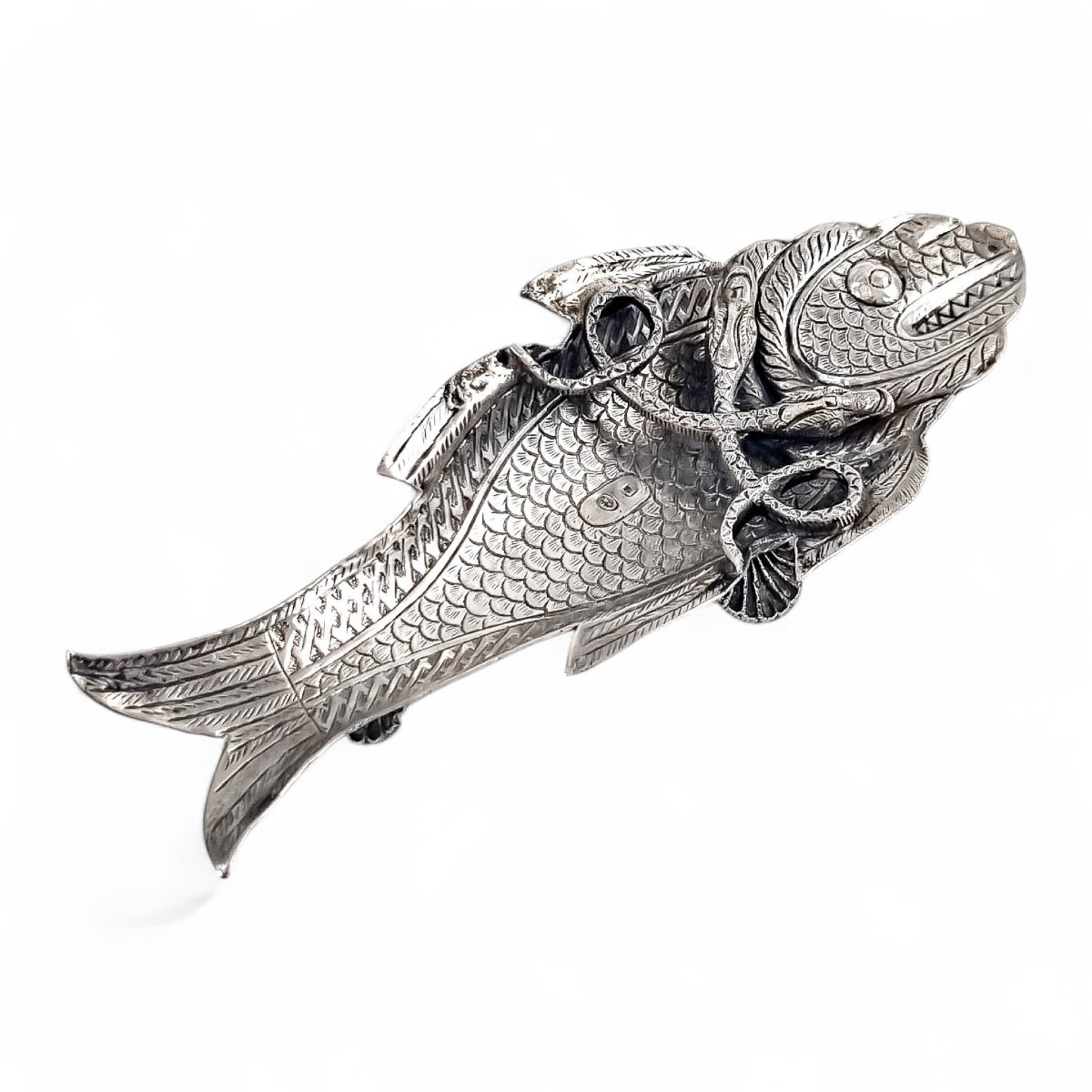 Kutch Indian Silver Fish & Snake Dish, C. 1890-photo-2
