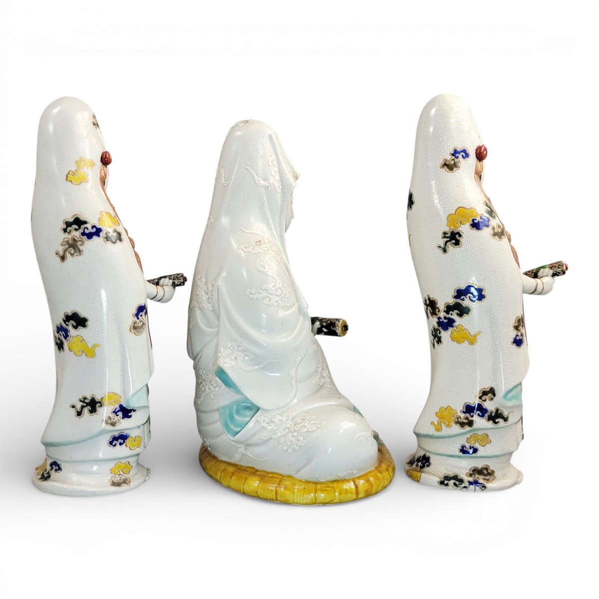 Triade bouddhique en porcelaine de Kutani représentant Kannon, Japon, période Meiji, 1880–1900-photo-4