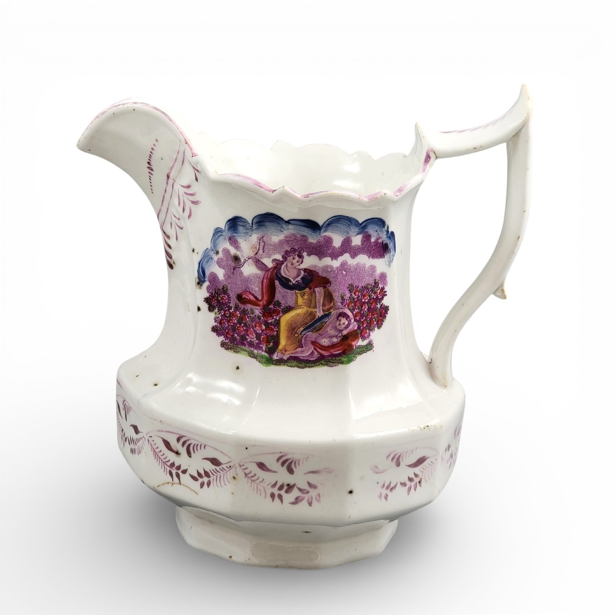 Cruche anglaise en pearlware du Staffordshire, décor en transfert violet et lustre, c 1825–1840