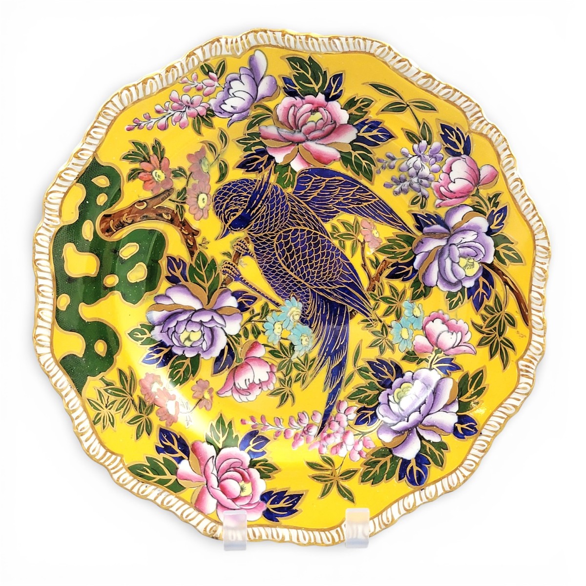Assiette de présentation Mason’s en ironstone, décor d’oiseau exotique sur fond jaune vers 1915
