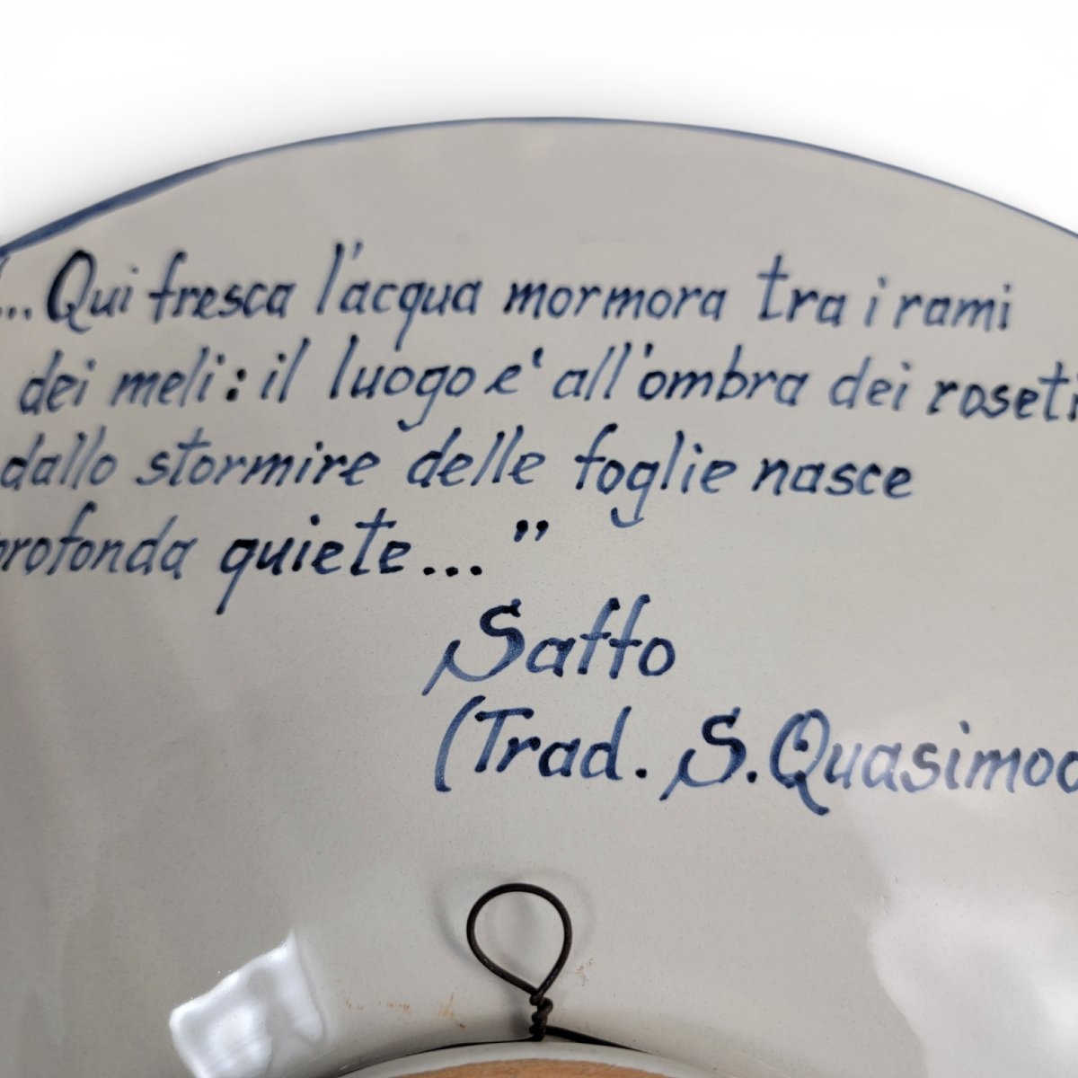 Grand plat décoratif en majolique italienne, Luigi Stefano Cannelli, 2003-photo-2