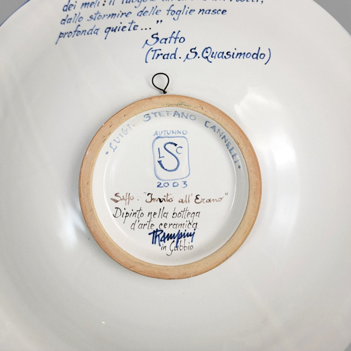 Grand plat décoratif en majolique italienne, Luigi Stefano Cannelli, 2003-photo-4