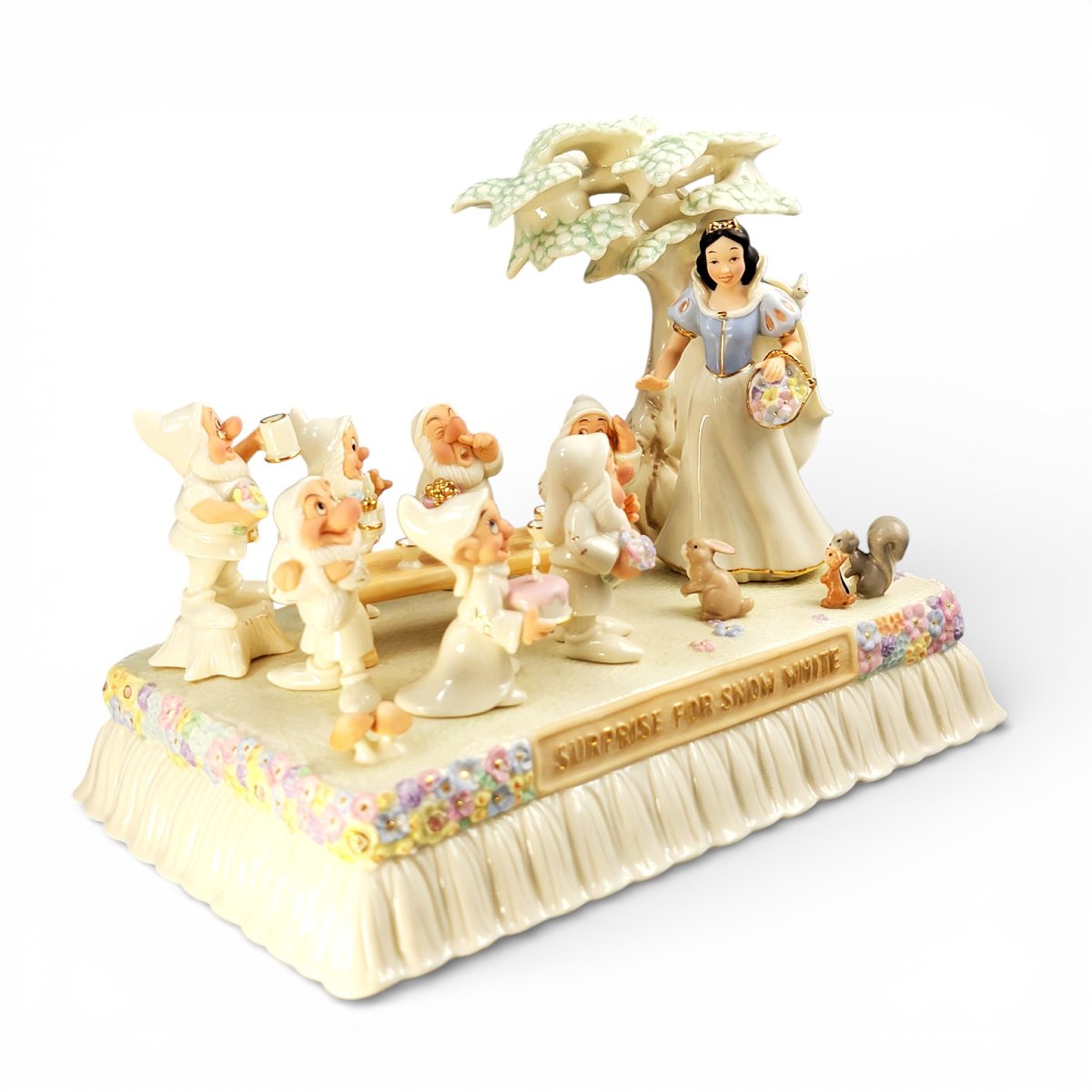 Groupe en porcelaine Lenox « Surprise pour Blanche-Neige », vers 1998-photo-3