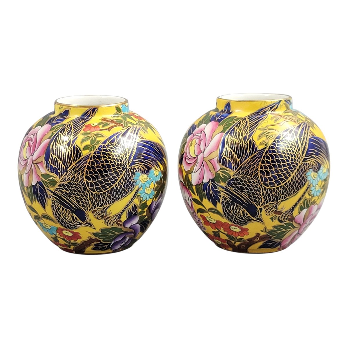 Pair Of Mason’s Patent Ironstone Posy Vases With Exotic Bird, Circa 1915-photo-2
