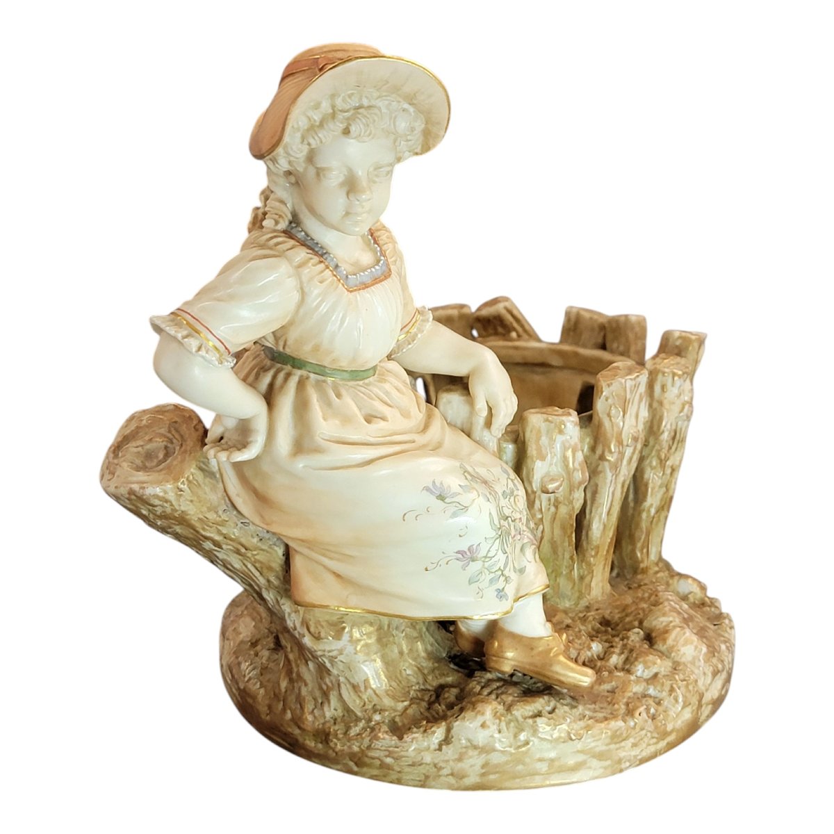 Royal Worcester, jardinière figurative par James Hadley, jeune fille à une clôture rustique-photo-3