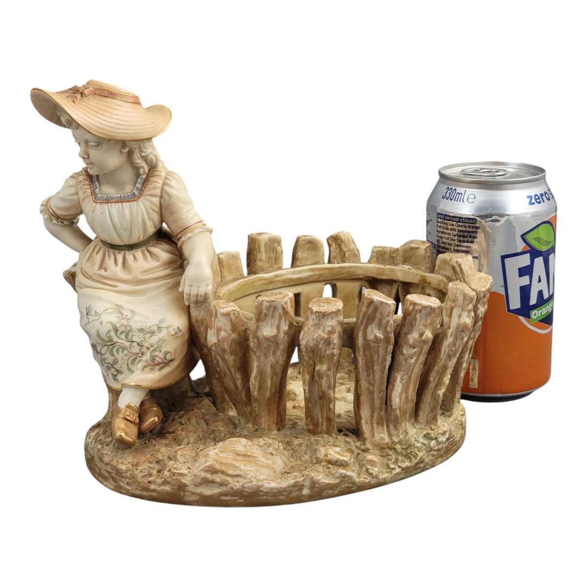 Royal Worcester, jardinière figurative par James Hadley, jeune fille à une clôture rustique-photo-8