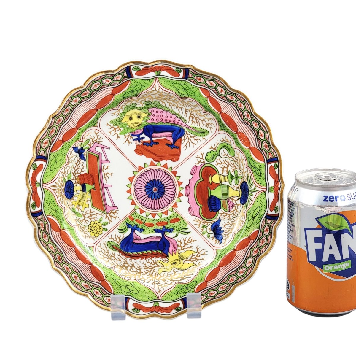 Assiette en porcelaine Worcester, « Dragon in Compartments », Barr, Flight & Barr, vers 1807-photo-1