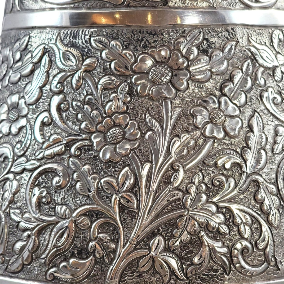 Grand vase balustre en argent indien, Kutch Gujarat, v. 1890–1910, 3012 g-photo-7
