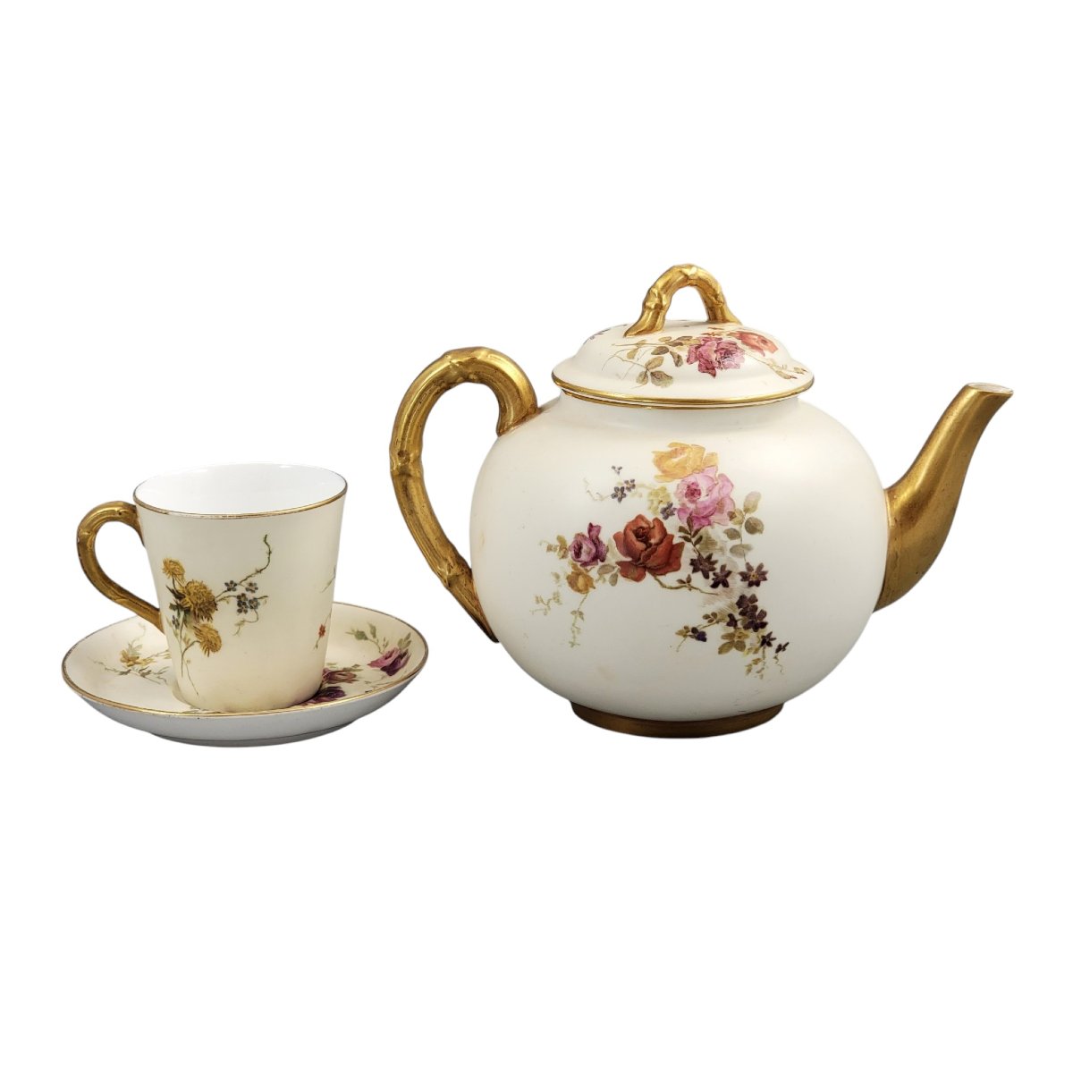 Service à thé Royal Worcester en porcelaine blush ivory, théière tasse et soucoupe, vers 1893-photo-3