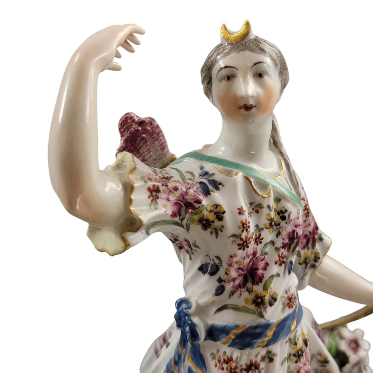 Figure en porcelaine de Derby représentant Diane avec chien de chasse, période Patch, vers 1760-photo-7