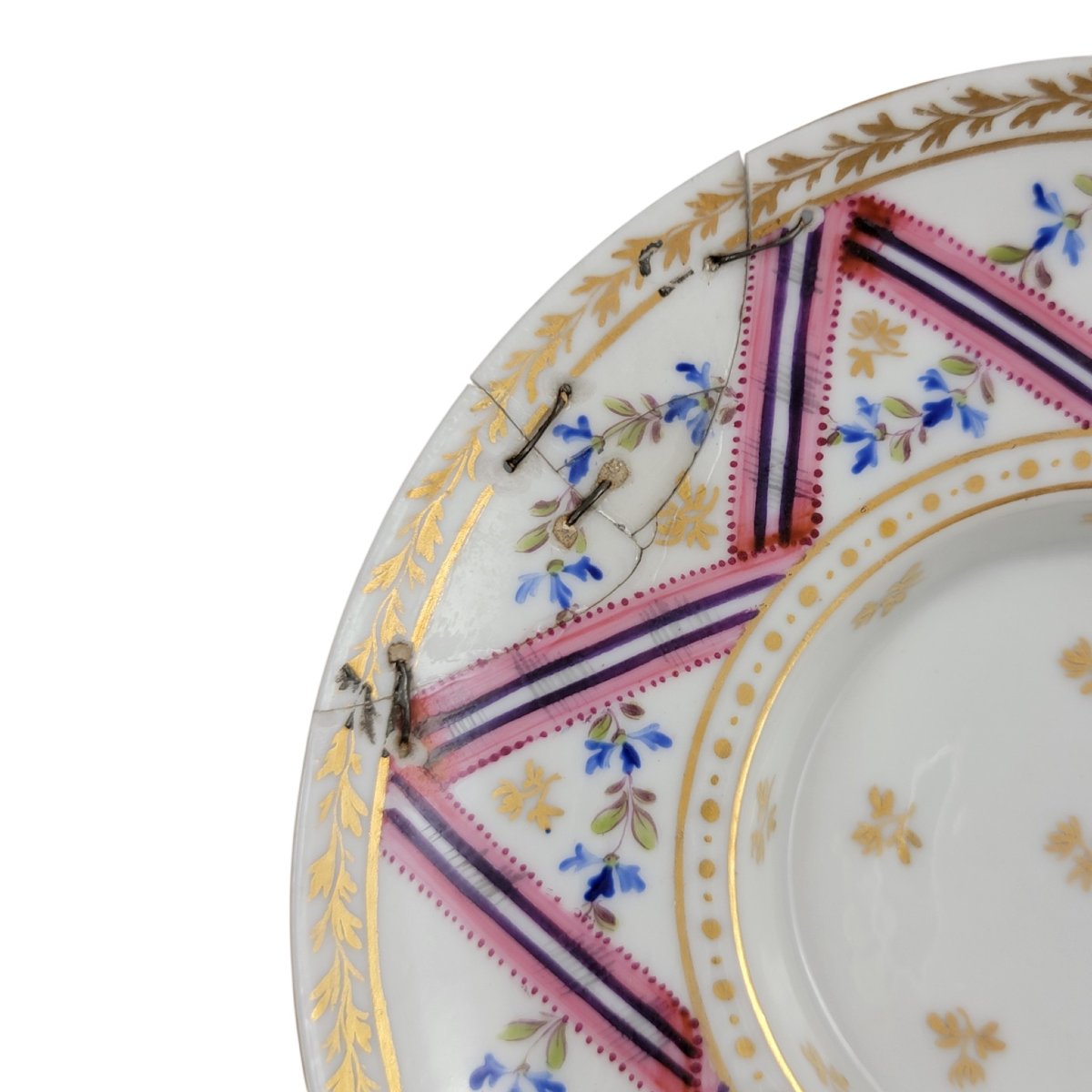 Manufacture de la Reine, tasse trembleuse couverte et soucoupe en porcelaine de Paris, XVIIIe s-photo-2