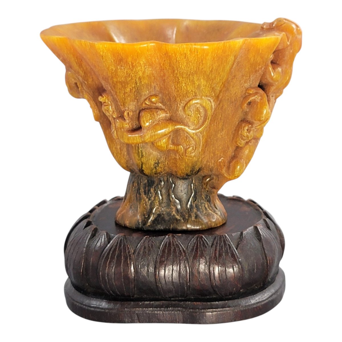 Chinese Carved Buffalo Horn Libation Cup With Wooden Stand-photo-3