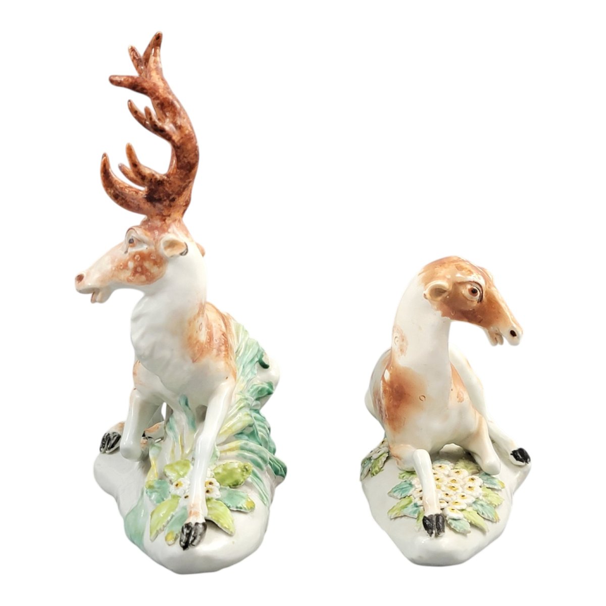 Paire de cerfs en porcelaine de Derby « Stag and Doe at Lodge », vers 1765–1770-photo-4