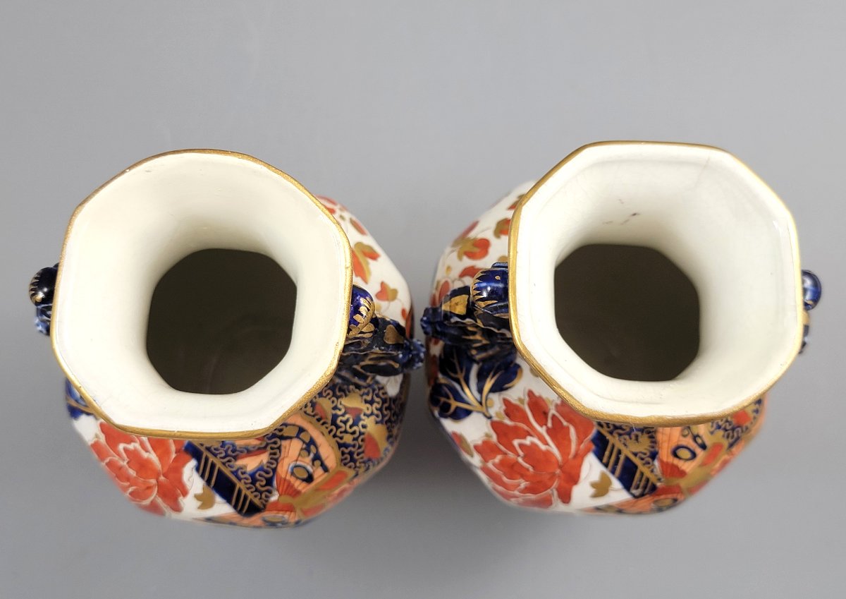 Pair Of Ridgways Old Derby Porcelain Vases With Covers, England, C. 1891–1910-photo-4