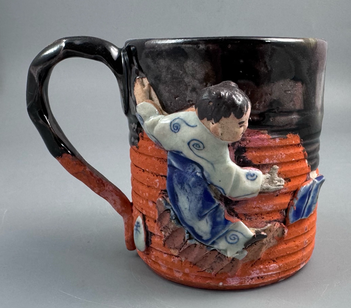 Chope Sumida Gawa japonaise au karako en relief, signée Kōko — époque Meiji / début Taishō