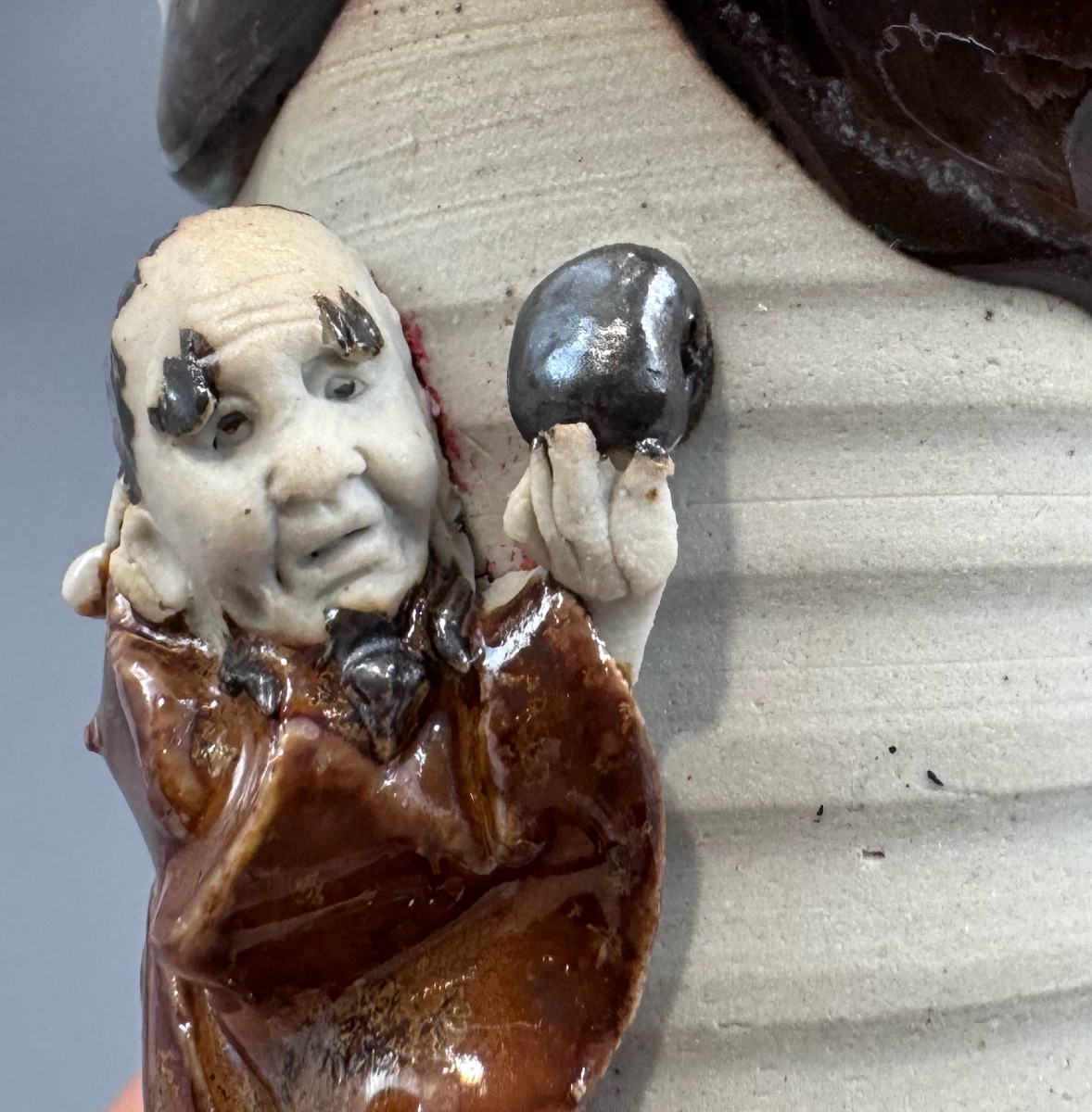Sumida Gawa Stoneware Vase With Applied Rakan Figure, Signed Ryōsai, Meiji–taishō Period-photo-1