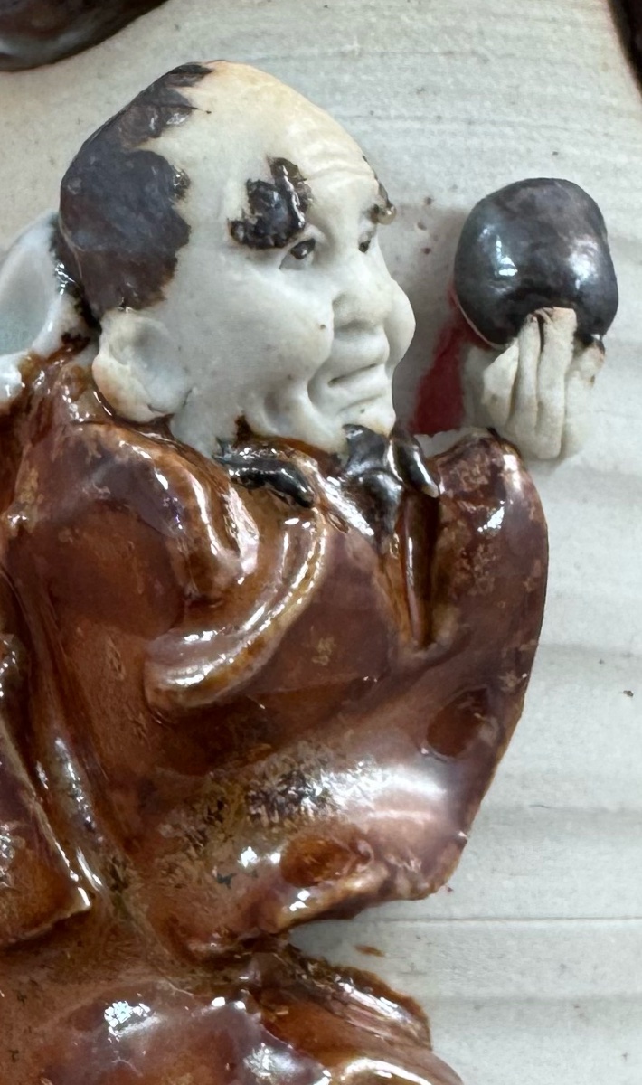 Sumida Gawa Stoneware Vase With Applied Rakan Figure, Signed Ryōsai, Meiji–taishō Period-photo-6